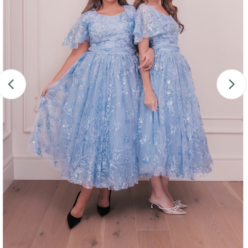 Elsa Dress - Picture 3 of 4